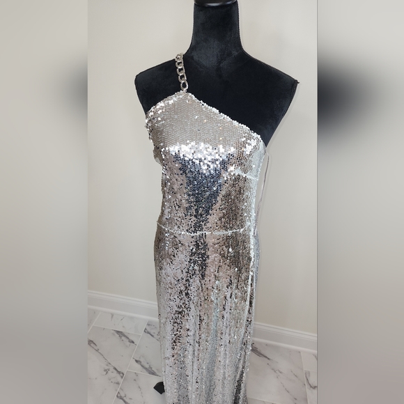 𝅺Fashion nova chain sequins dress - Picture 6 of 11